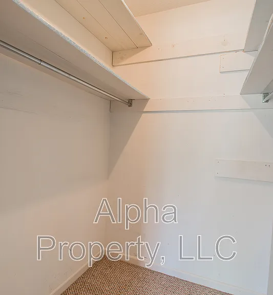 102 Ticonderoga Dr — Photo 13