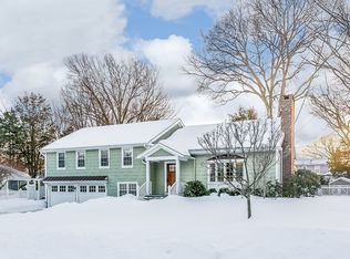 51 Daves Ln, Southport, CT 06890
