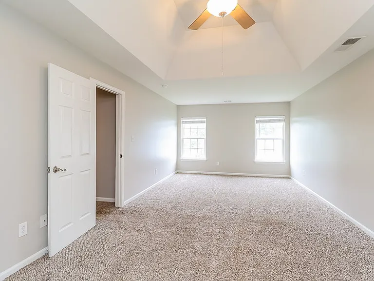 6415 Glenolden Dr — Photo 13