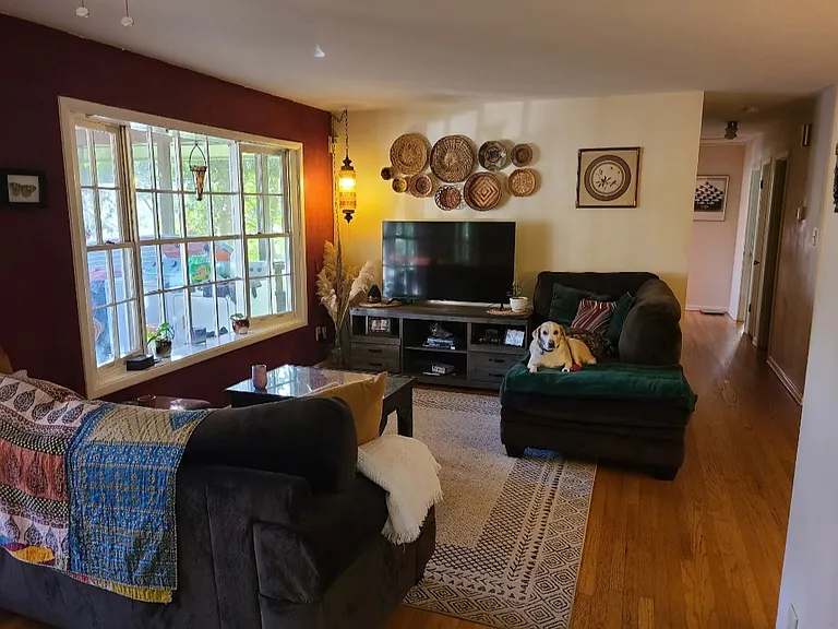 3445 NW 10th Ave — Photo 15