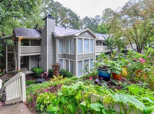 703 Vicksburg Pl, Sandy Springs, GA 30350