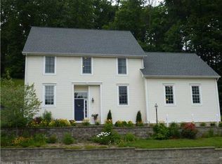 10 Chestnut Hill Rd, West Hartford, CT 06107