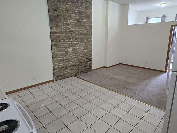 3rd image of 425 Cedar Ave #413-6