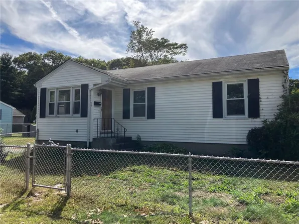 56 Arthur St, Pawtucket, RI 02860