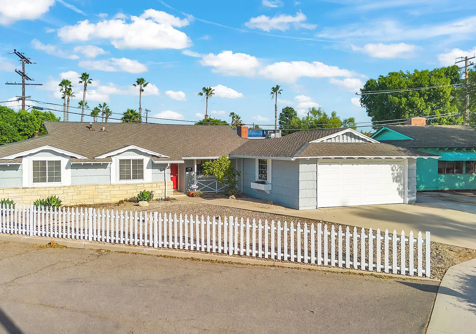 3020 Royal Palm Drive — Photo 2