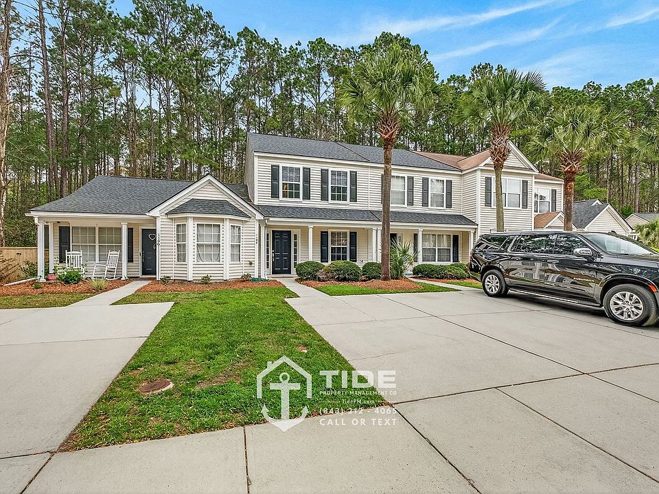 1st image of 1198 Island Club Dr