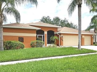 1612 Vistoso Ln, Ruskin, FL 33573