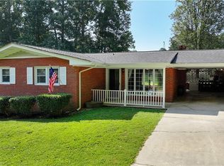 402 Twain Dr, Asheboro, NC 27203