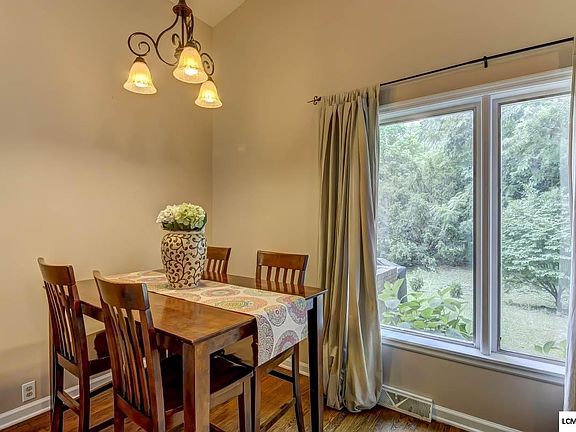 5th image of 102 Latham St