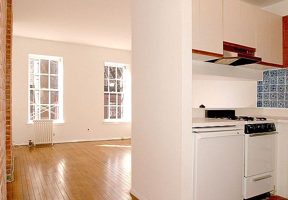 3rd image of 309 E 81st St APT 4FE