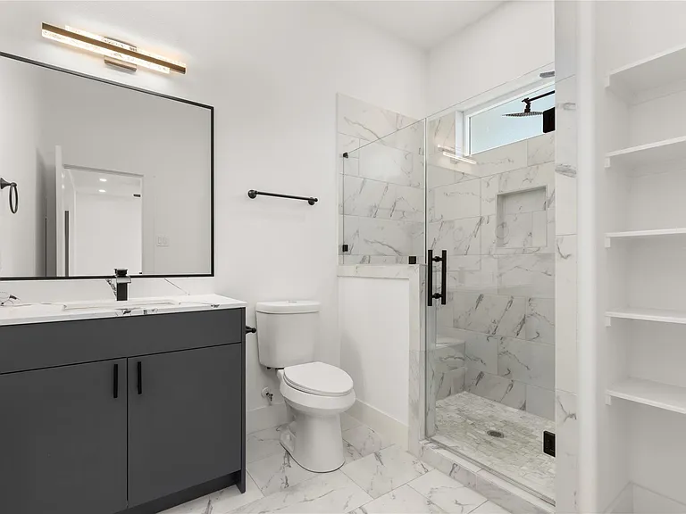 2707 Dennis St — Photo 13