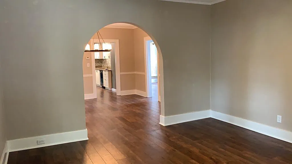 205 Muir Rd — Photo 2