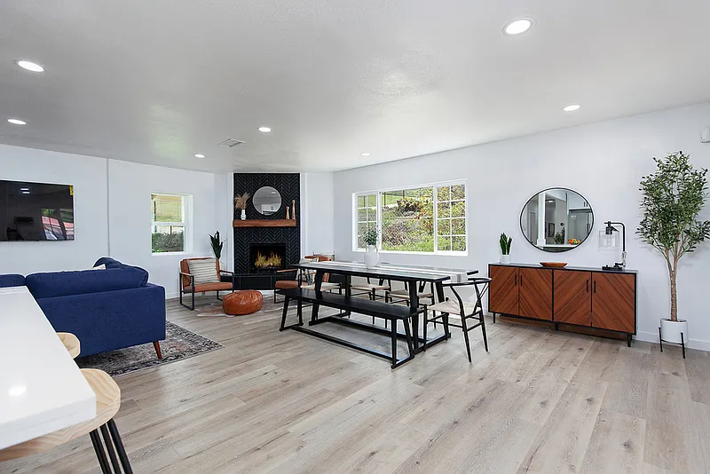 4 bed, 2.0 bath, $8,125 — Photo 2