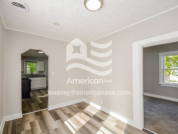 5-Dining Room