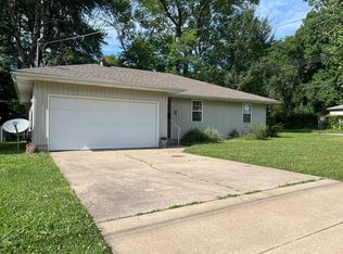 323 E Berkeley St, Springfield, MO 65807