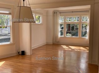 2317 SE Salmon St, Portland, OR 97214