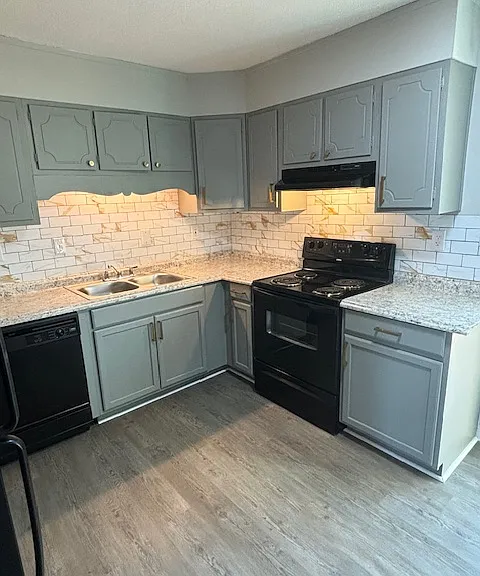 1837 Merritt Dr #B — Photo 8