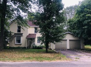 420 W High St, Farmer City, IL 61842