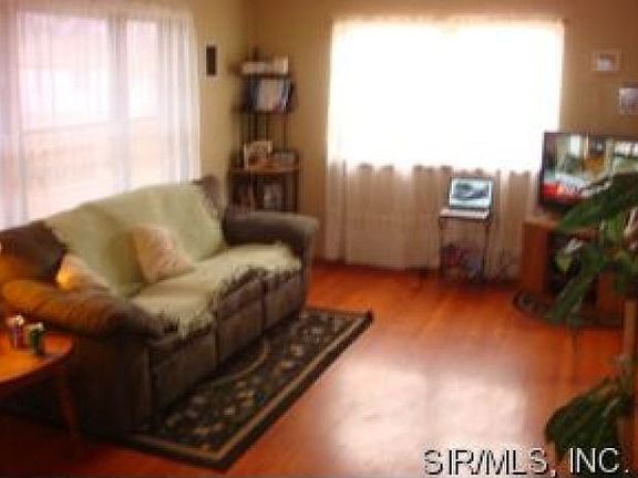 3rd image of 644 Edlawn St
