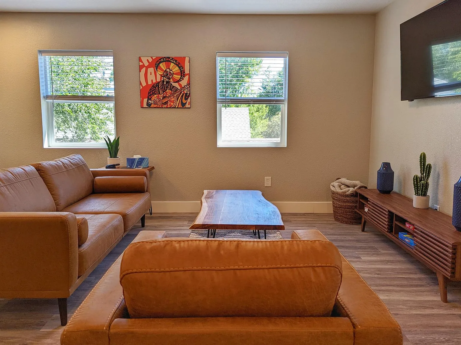 2 bed, 1000 sqft, $2,150 — Photo 2