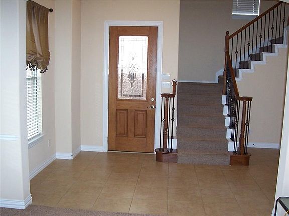 2nd image of 1572 Barksdale Dr