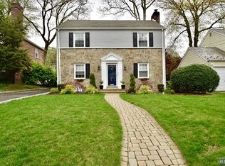 1087 Bromley Ave, Teaneck, NJ 07666