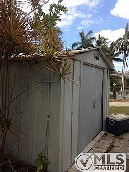 2nd image of 3939 Cruz Dr