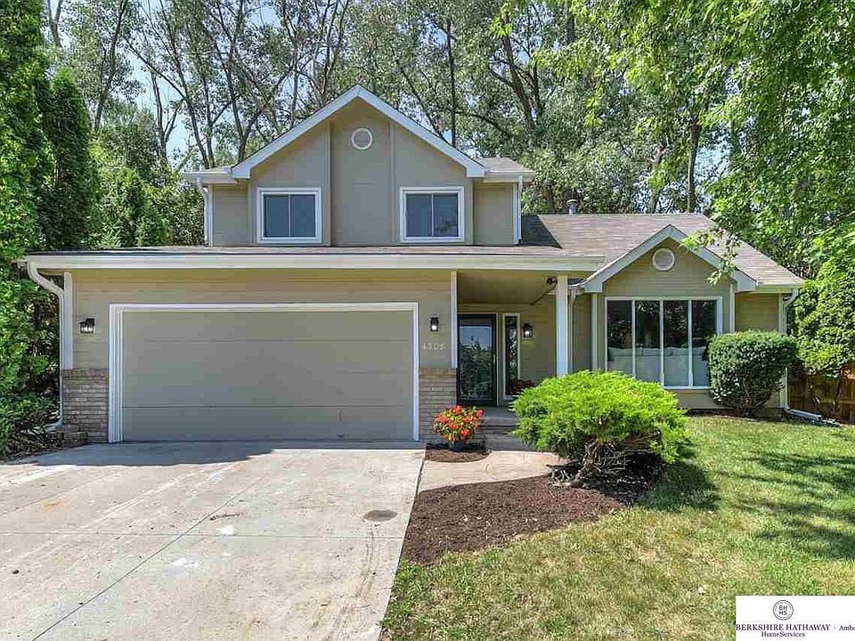 1st image of 4708 N 108th Cir