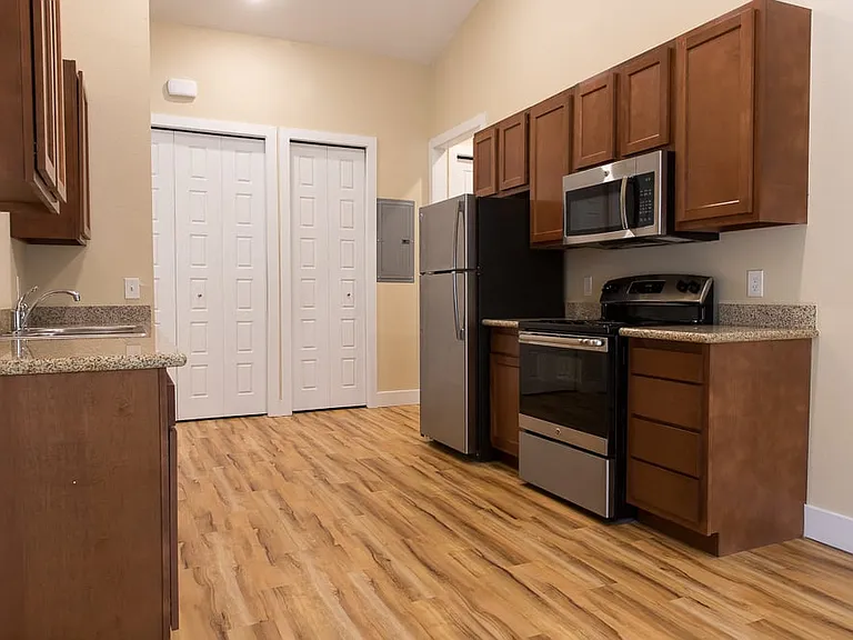 Fieldstone Apartments — Photo 8