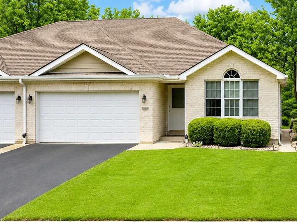 231 Hillcrest Ln, Steger, IL 60475