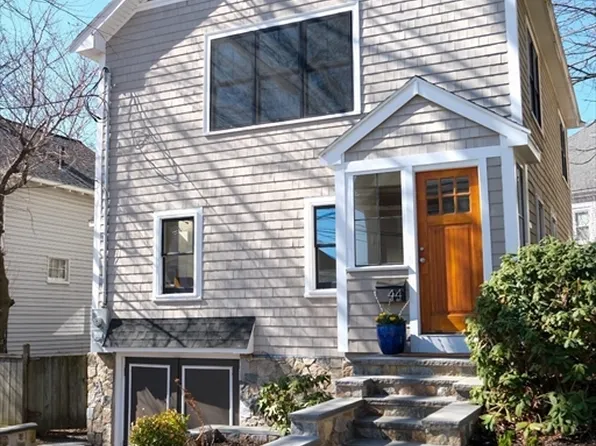 44 Falkland St, Brighton, MA 02135