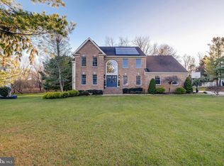 6 Thames Ct, Sewell, NJ 08080