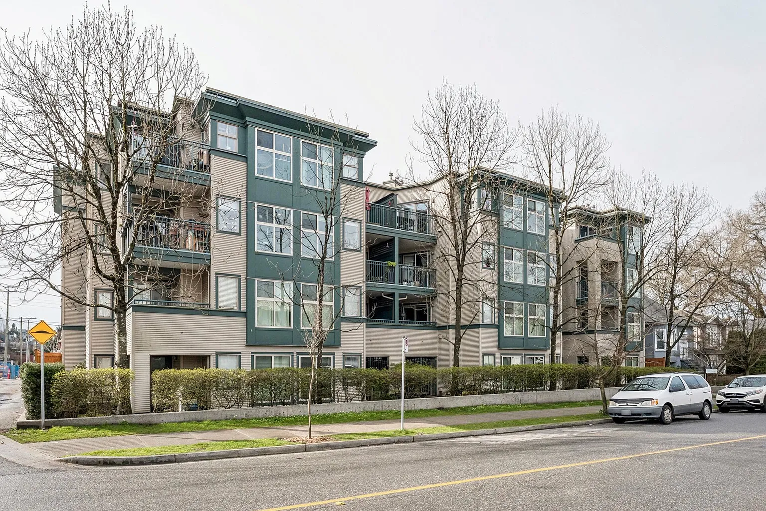 688 E 16th Ave #308 photo 1