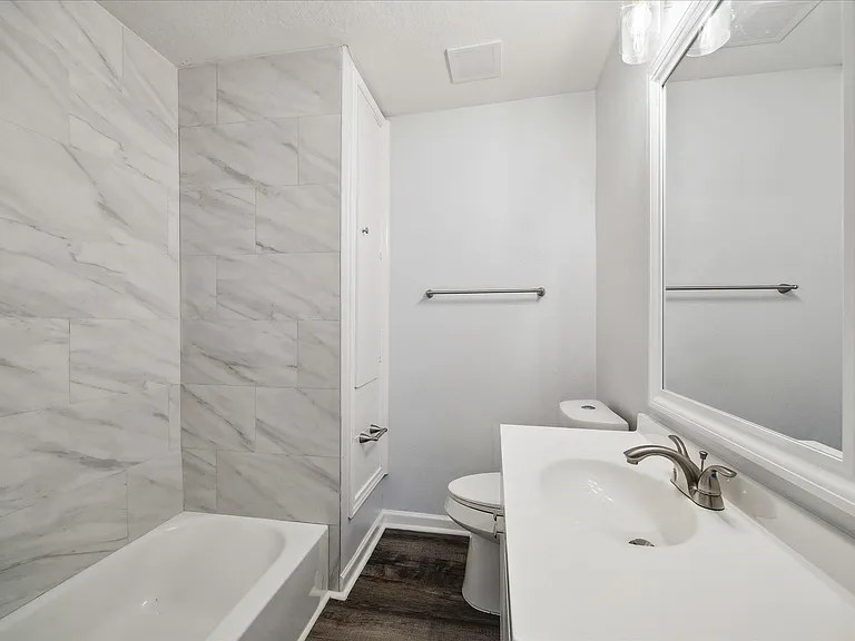 705 Westshire Dr — Photo 12
