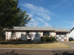 1622 N Countryside Dr, Liberal, KS 67901