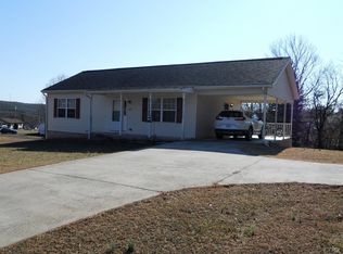507 Darrell Ln, Hurt, VA 24563