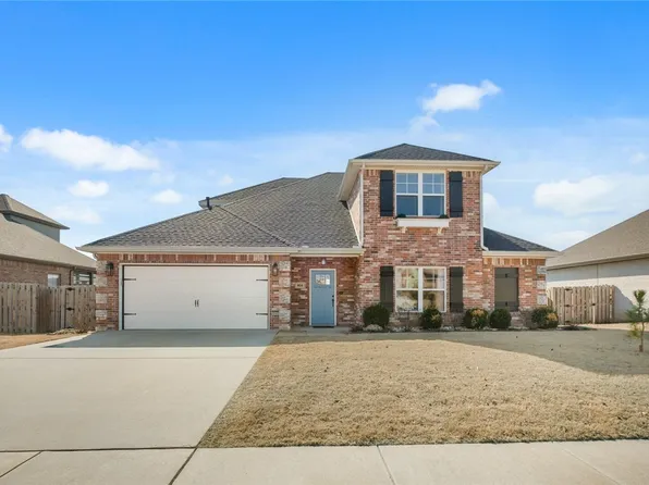 804 Bellmara Cir, Cave Springs, AR 72718