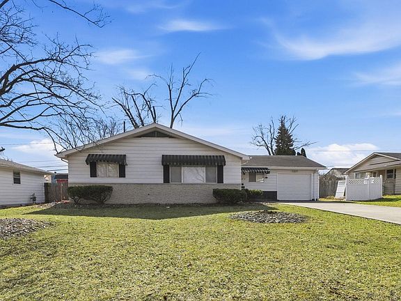 2nd image of 2824 Ashcroft Dr