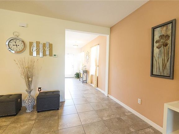 4th image of 3046 Cameron Dr