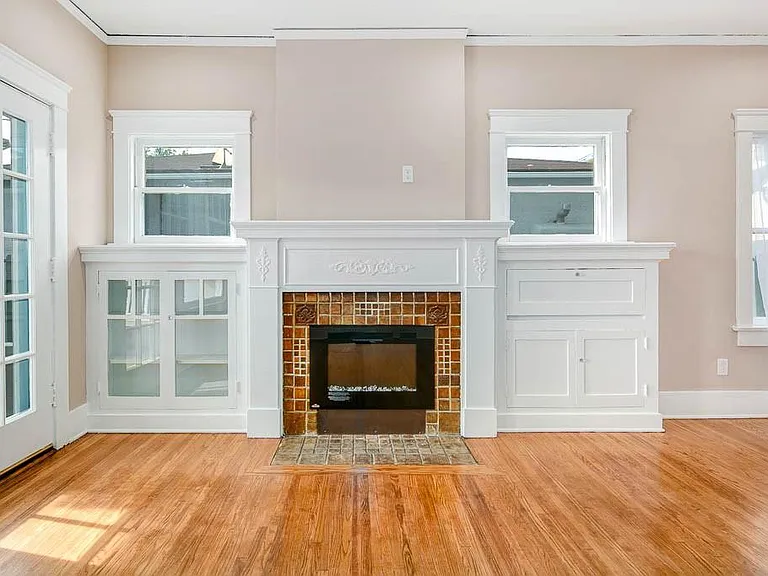 111 N Columbus Ave — Photo 4