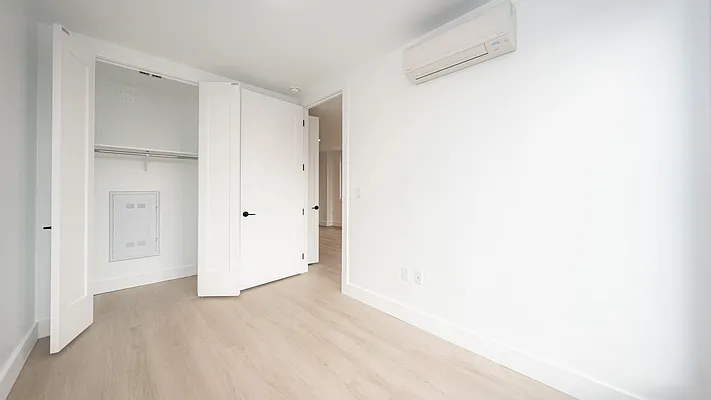 Rented by Nooklyn NYC LLC | media 8