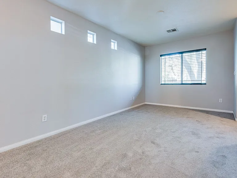 5225 Shreve Ave — Photo 6