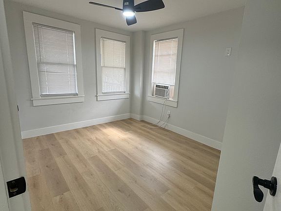 3rd image of 2103 W Watrous Ave APT 3