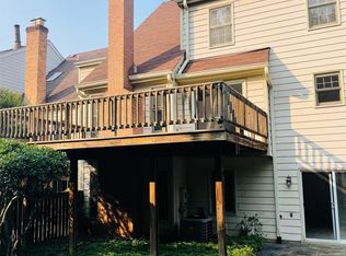 12120 Gatewater Dr, Rockville, MD 20854