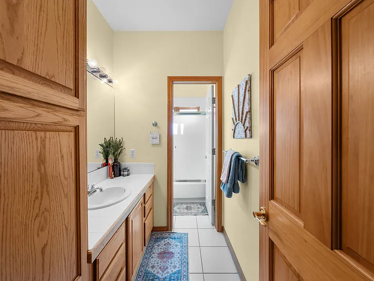1060 N Bader Ct — Photo 18