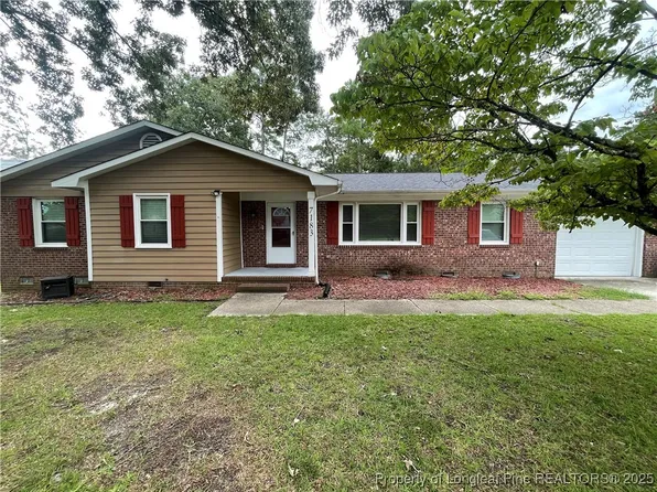 7183 Largo Pl, Fayetteville, NC 28314