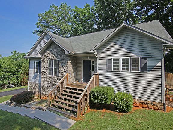 5th image of 109 Woodlake Dr