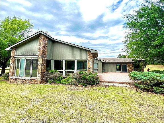 5th image of 46315 E County Road 1600