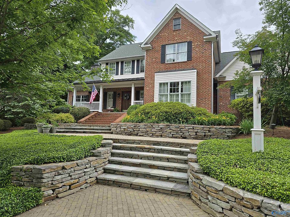 1st image of 138 Fairoaks St