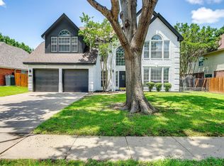 1916 Waterford Dr, Grapevine, TX 76051